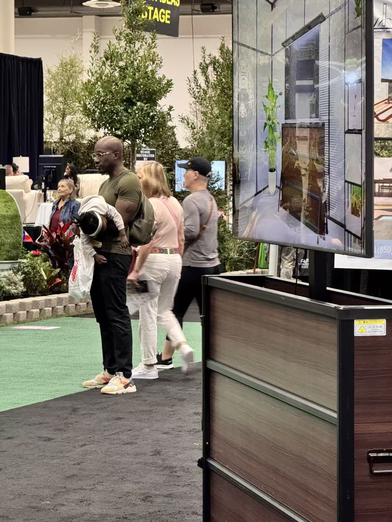 65” Outdoor TV Lift Cabinet – Limited Discount Due to Minor Cosmetic Defect
